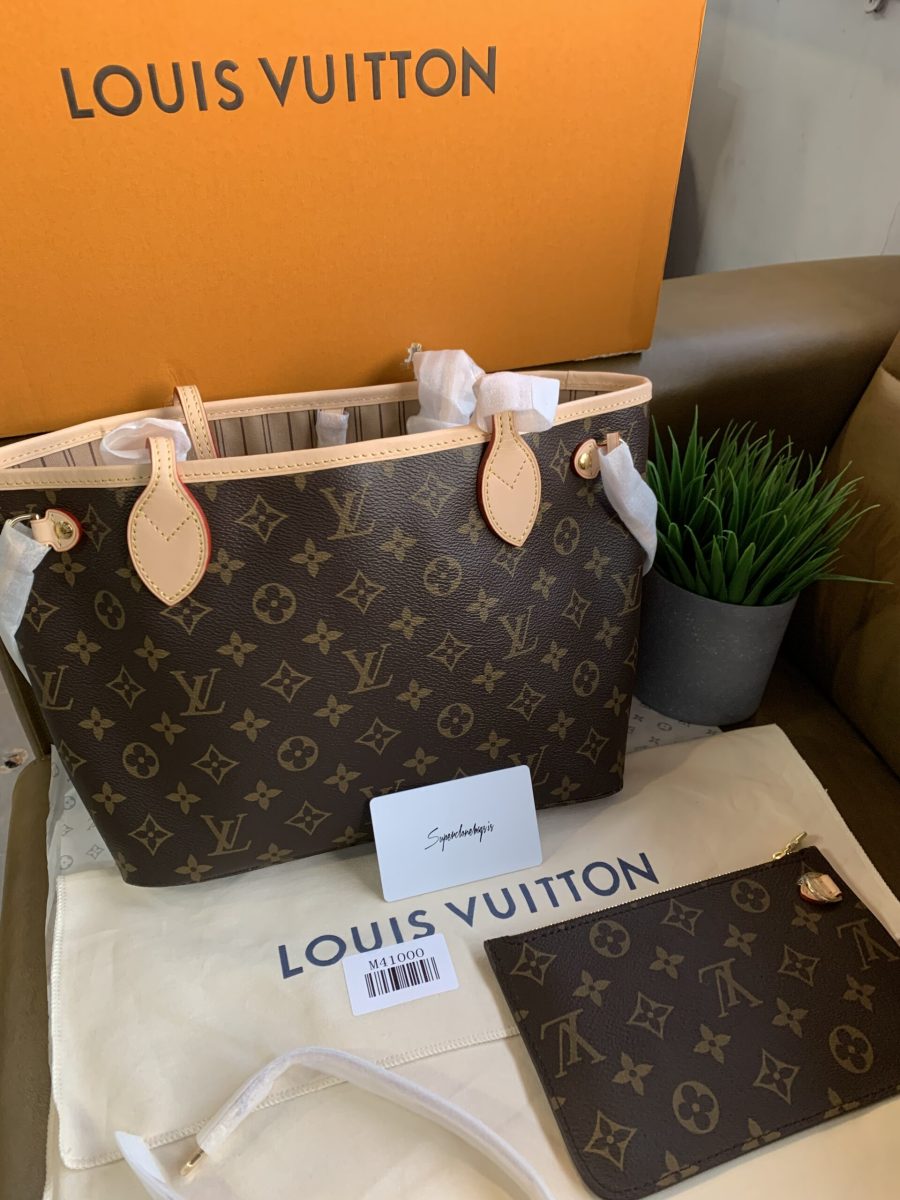 Detailed stitching on natural cowhide leather handles of High Quality Superclonebags Neverfull PM
