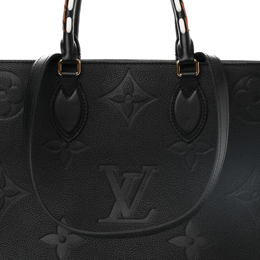 Mirror Quality Replica Louis Vuitton Wild at Heart OnTheGo MM - Image 6