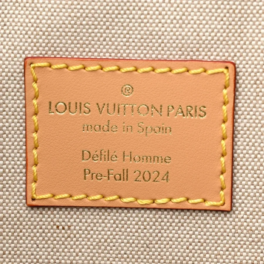 Superfake Louis Vuitton Handbags – Montsouris in Bleu Damier - Image 4