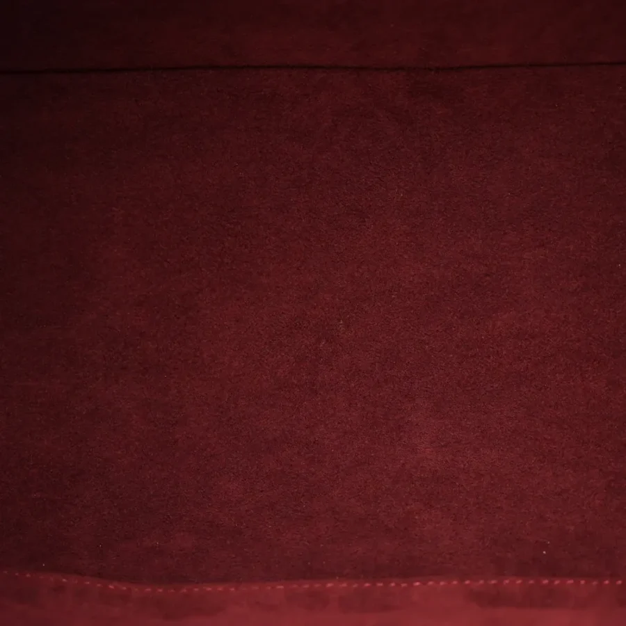 Superfake Handbags That Redefine Louis Vuitton Luxury - Image 7