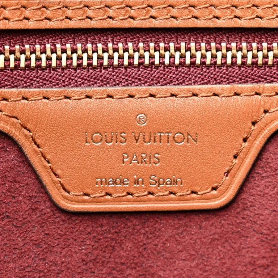 Superfake Handbags That Redefine Louis Vuitton Luxury - Image 8