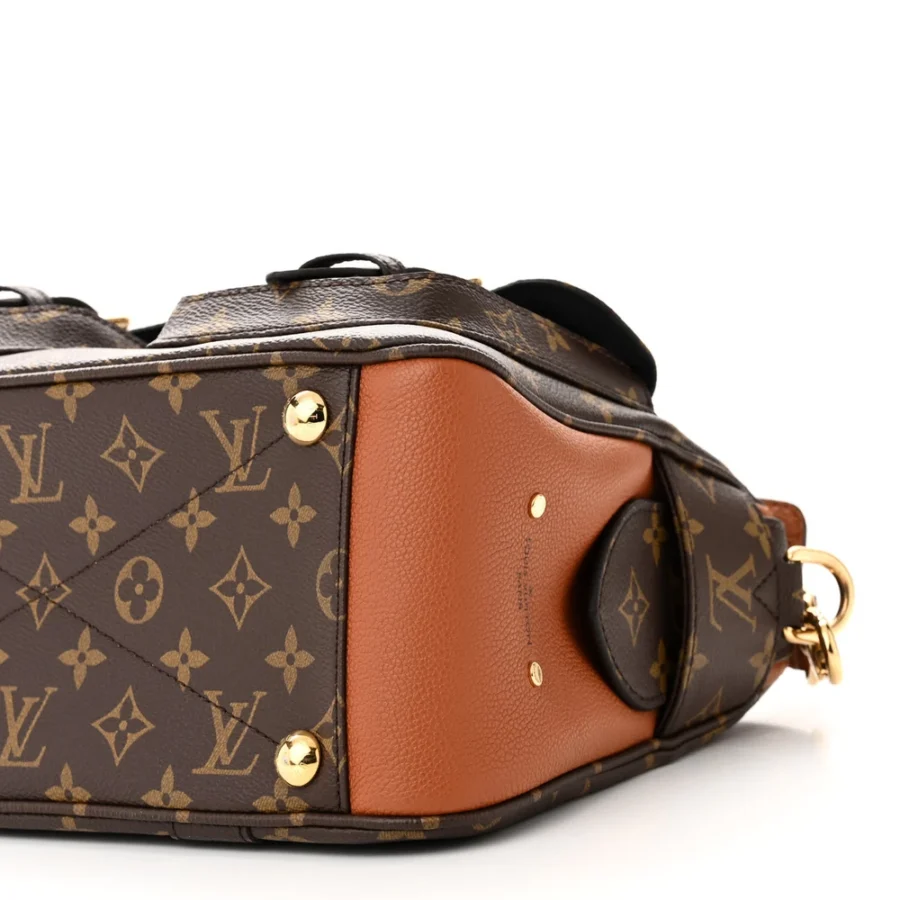 High-Quality Superfake Louis Vuitton Manhattan PM Bag - Image 6