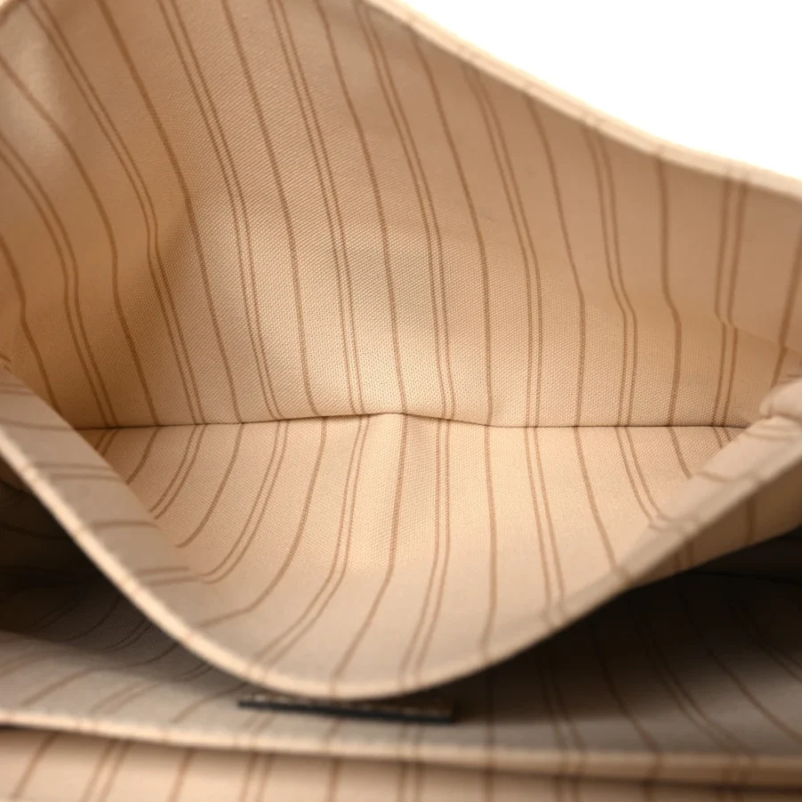 Louis Vuitton Creme Monogram Replica Pochette Metis – Superfine Quality - Image 4