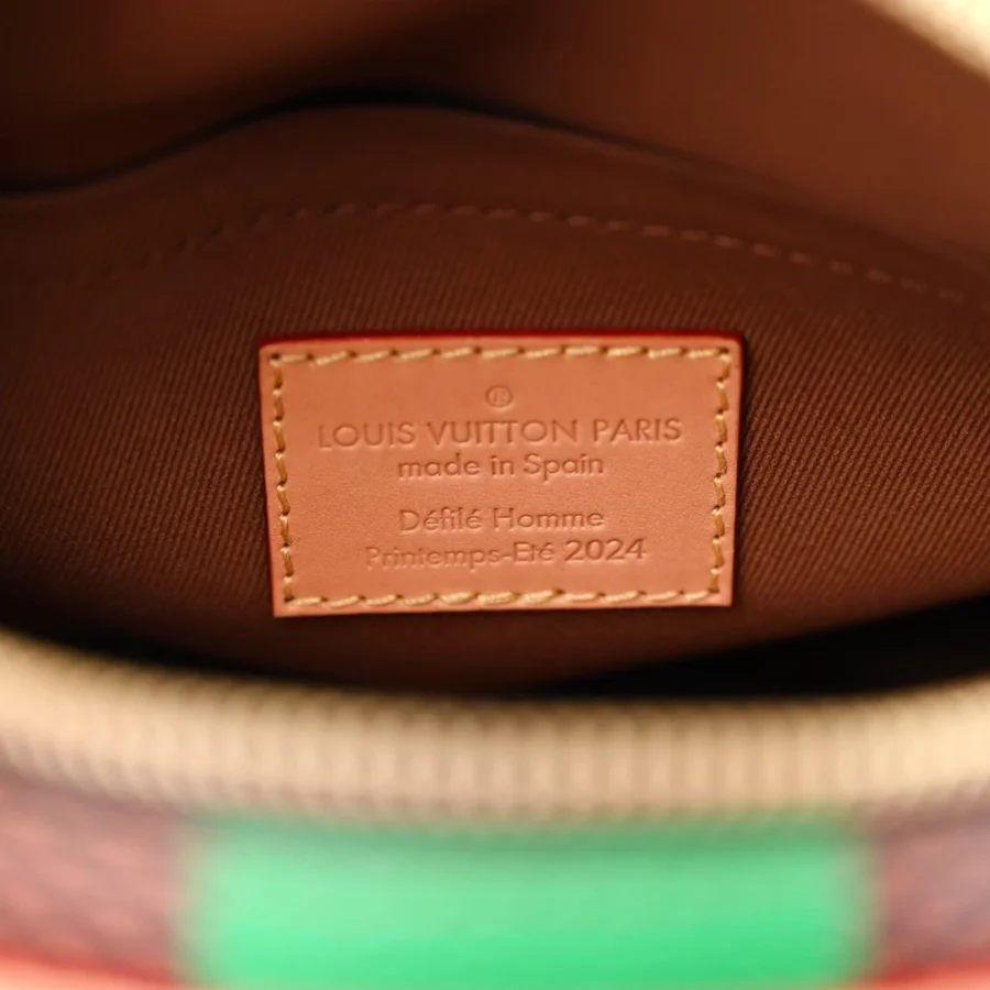 Louis Vuitton Green Damier Messenger – Mirror Quality Replica - Image 4