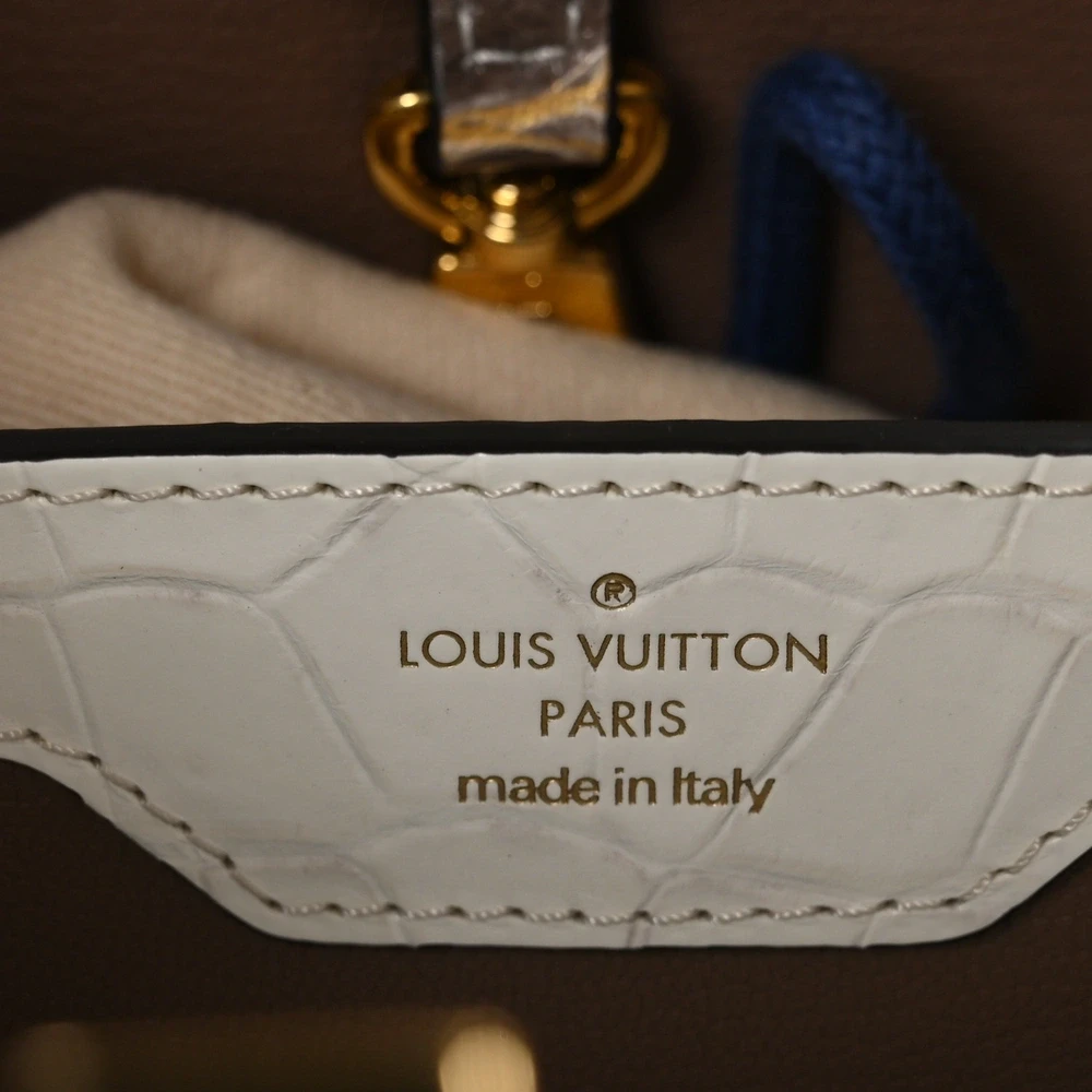 High-end Copy Louis Vuitton Himalaya Crocodile BB Capucines with Gold Hardware - Image 4