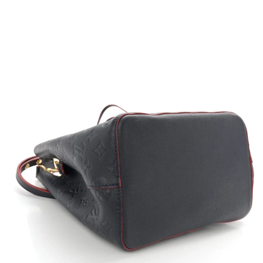 Superfake Louis Vuitton NeoNoe MM for Affordable Luxury - Image 6