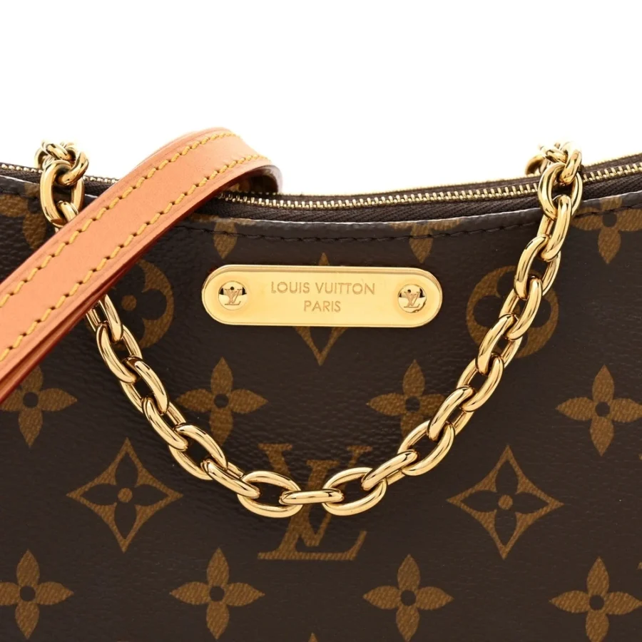 High-end LV Liv Pochette PM Replica – Gold Hardware Perfection - Image 6