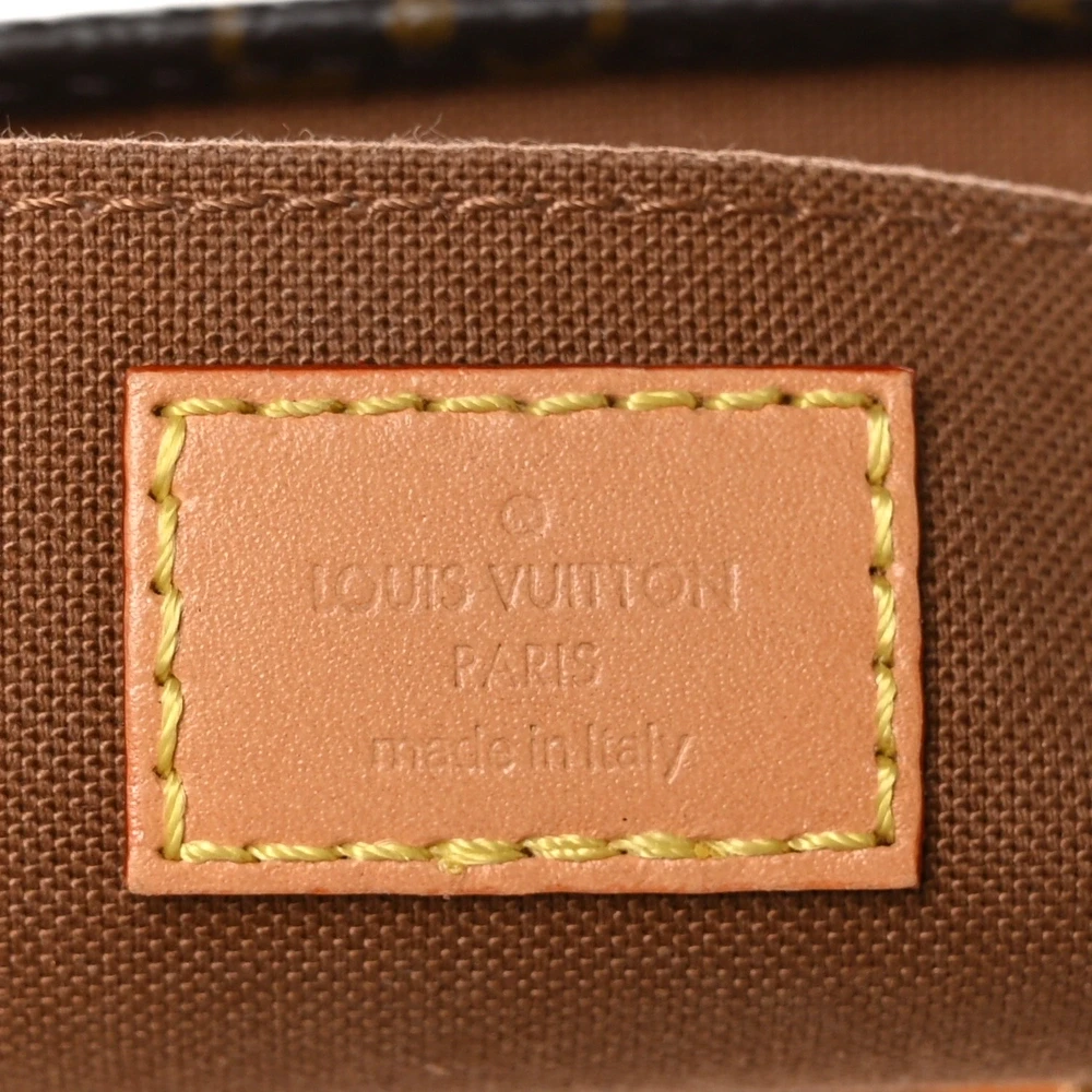 High-End Louis Vuitton Superfake Petit Sac Plat Handbag Available - Image 4
