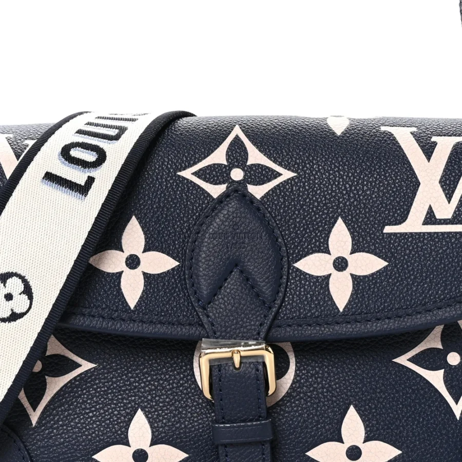Superfake Louis Vuitton Lexington Pouch with Gold Hardware - Image 6