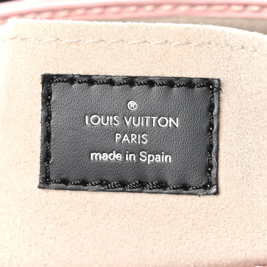 Mirror Quality Louis Vuitton Replica – Rose Ballerine Petit Sac Plat - Image 4
