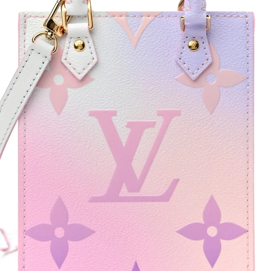 Superfake Handbags: Louis Vuitton Taigarama Duo Slingbag MM Replica - Image 6