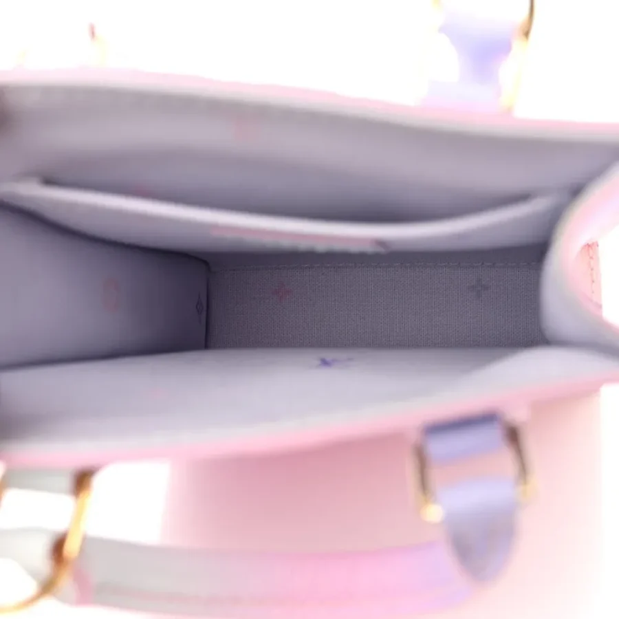 Superfake Handbags: Louis Vuitton Taigarama Duo Slingbag MM Replica - Image 5
