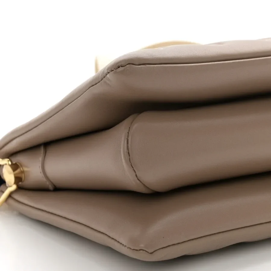 Shop Louis Vuitton Superfake Handbags with Monogram Design - Image 5