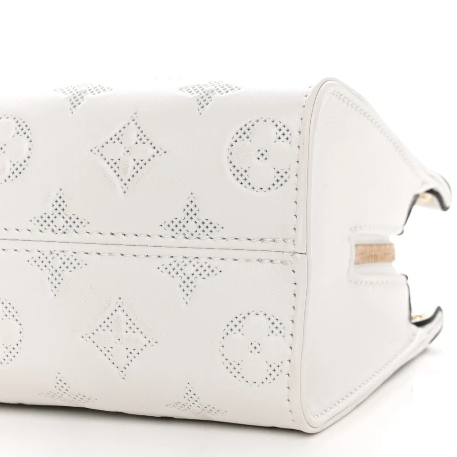 Louis Vuitton OnTheGo Replica Handbag – Superfake Perfection - Image 2