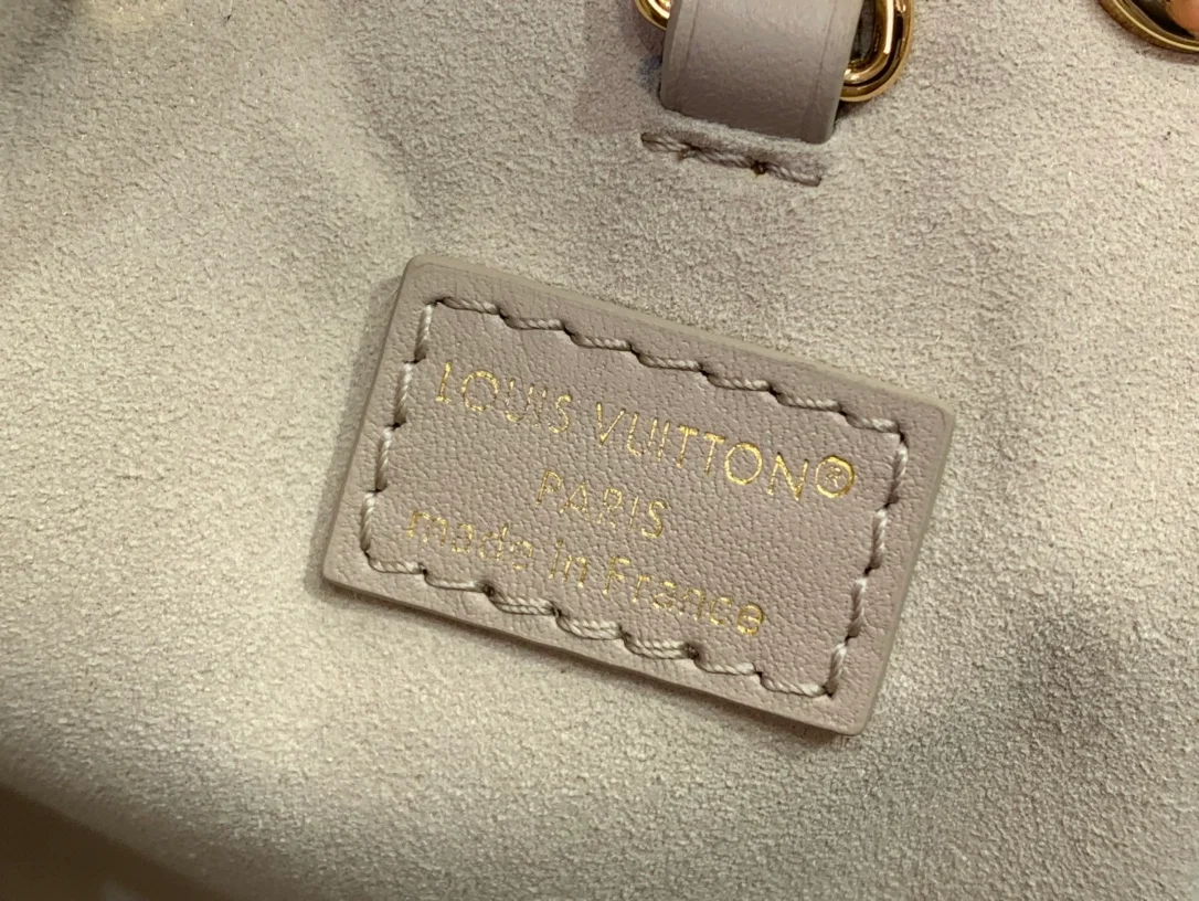 Lou!S Vuiton Coussin Bucket Bag SuperFake Handbag - Image 4