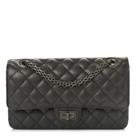 Front view of the metallic black sheepskin Ch@nel 2.55 Reissue 225 Flap with ruthenium chain straps
