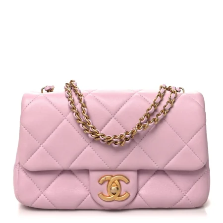 Front view of the lilac lambskin Ch@nel Pearl Small Flap with pearl-accented chain strap