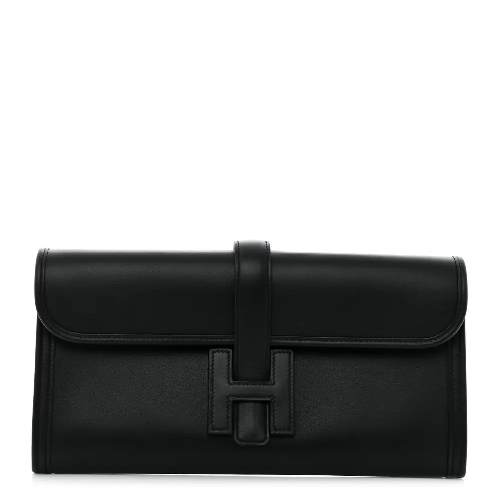 Front view of the Herme$ Black Swift Leather Jige Elan 29 Clutch