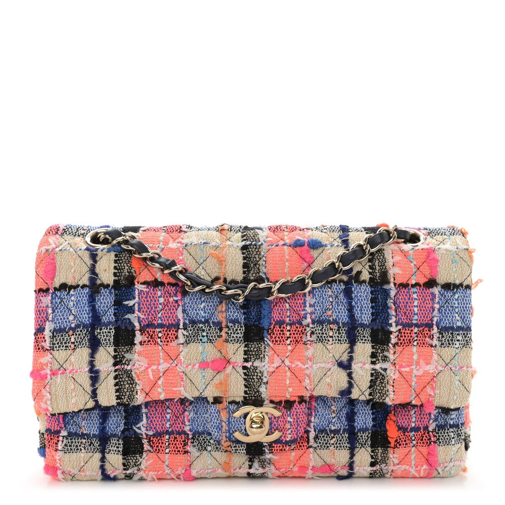 Front view of the multicolor tweed Ch@nel Medium Double Flap showing the structured base