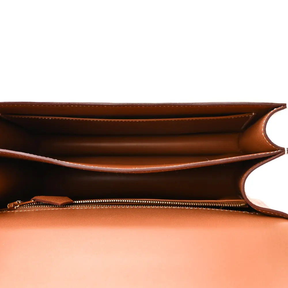 Interior view of the brown Evercolor Herme$ Constance 24 with its spacious main compartment