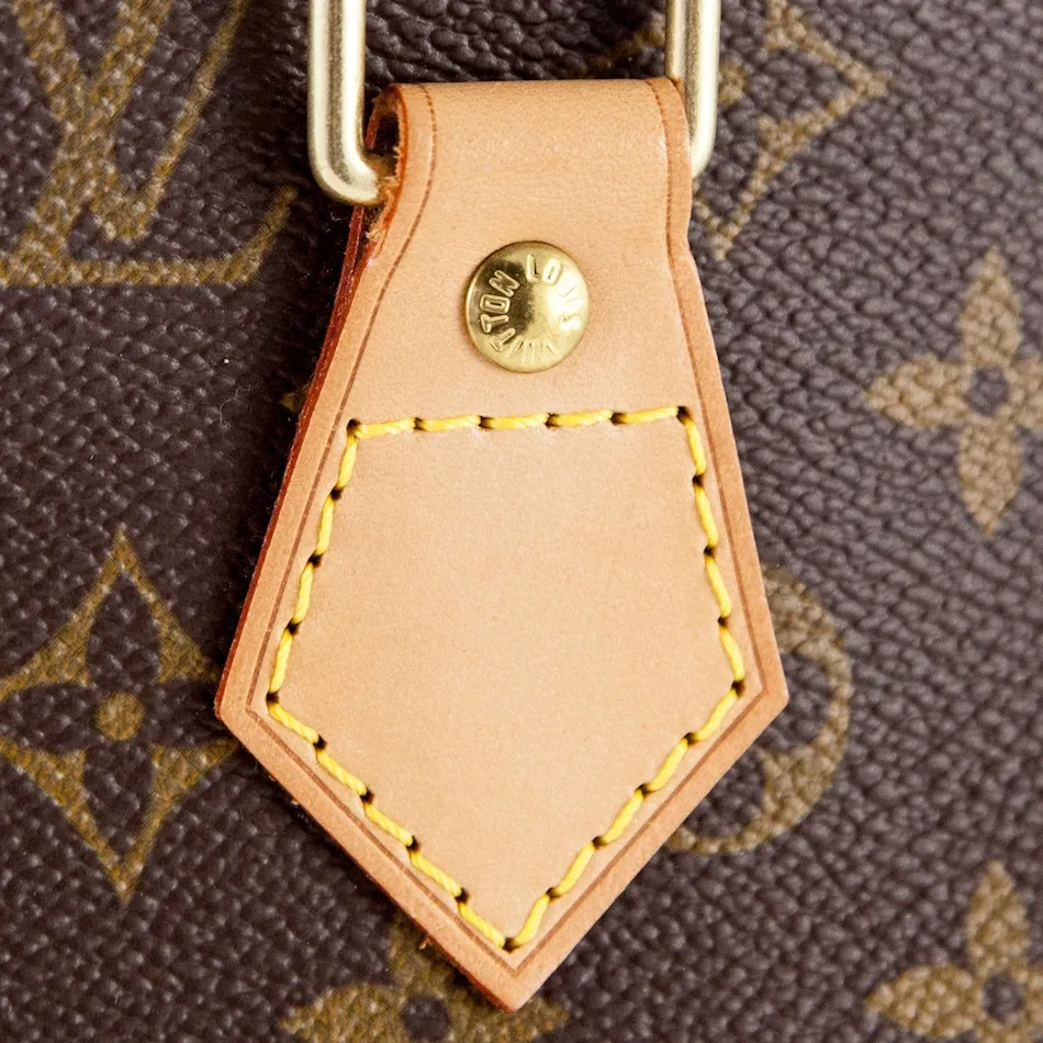 bag stitching comparison showing Super Clone vs AAA bags quality