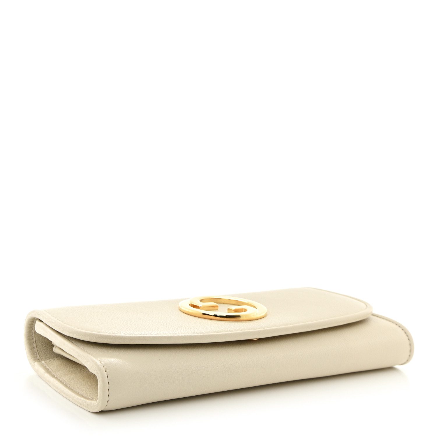 Bottom view of the Mystic White Gucc! Blondie Chain Wallet with gold-tone interlocking GG logo