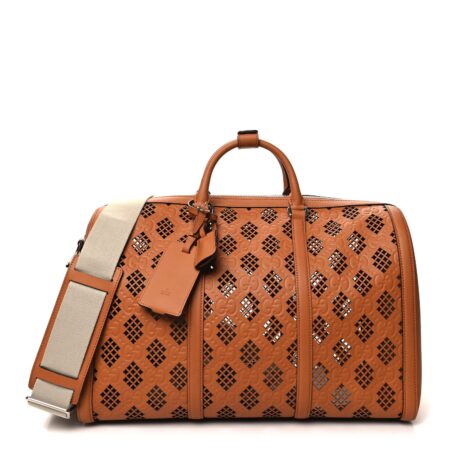 Front view of the harness brown Gucc! Medium Duffle Bag with diamond cut-out and GG embossed detailing
