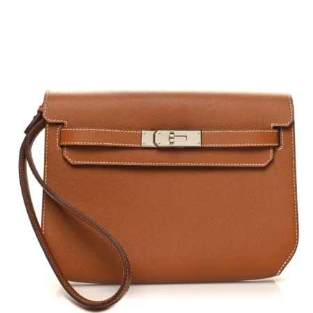 Front view of the brown Epsom leather Herme$ Kelly Dépêches 25 Pouch